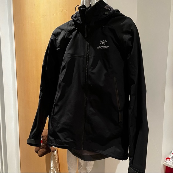 ARCTERYX BETA AR JACKET (M) - Picture 2 of 9